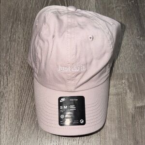 Nike Club Cap